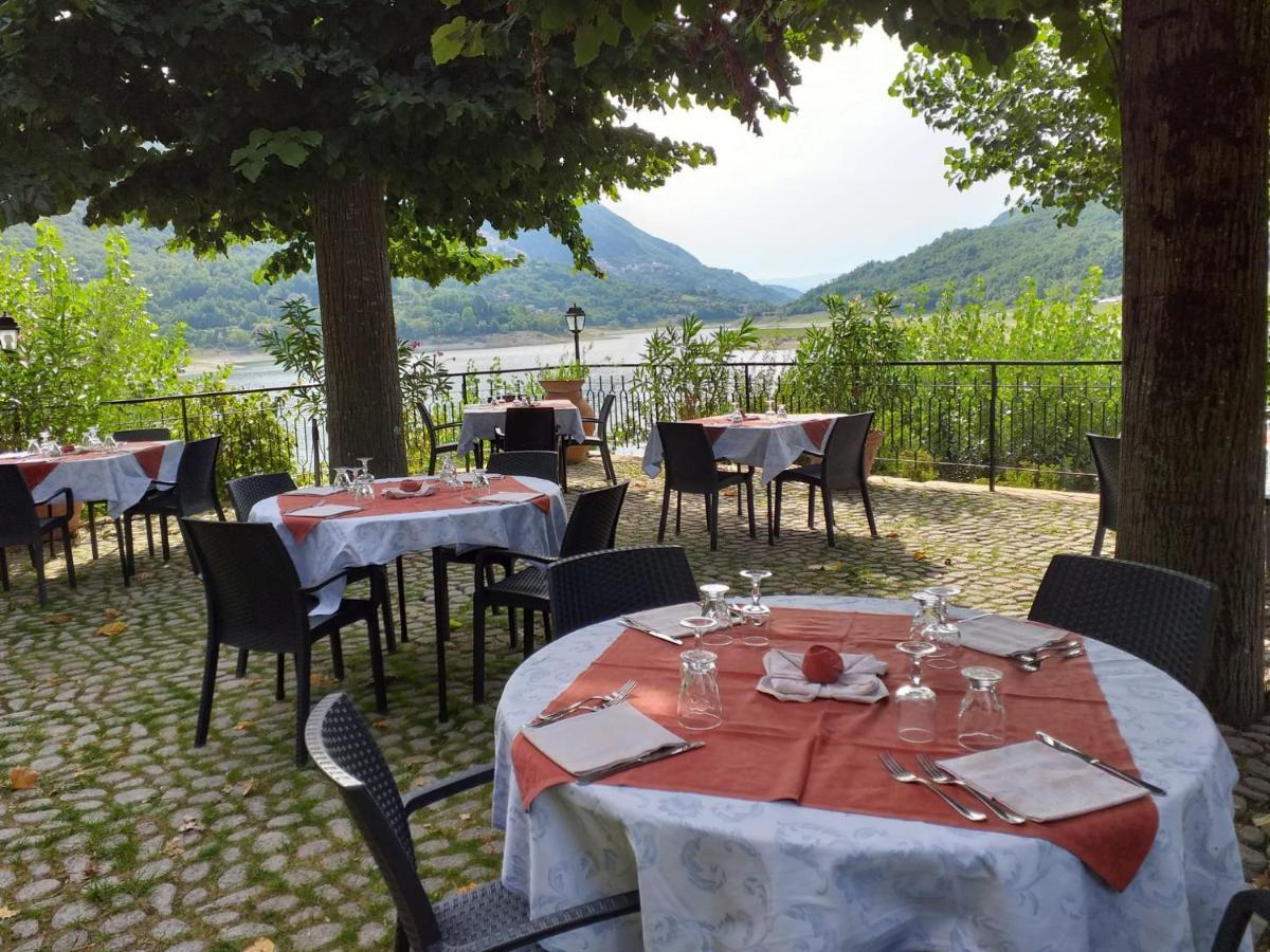 Hotel Turano Castel di Tora Dış mekan fotoğraf