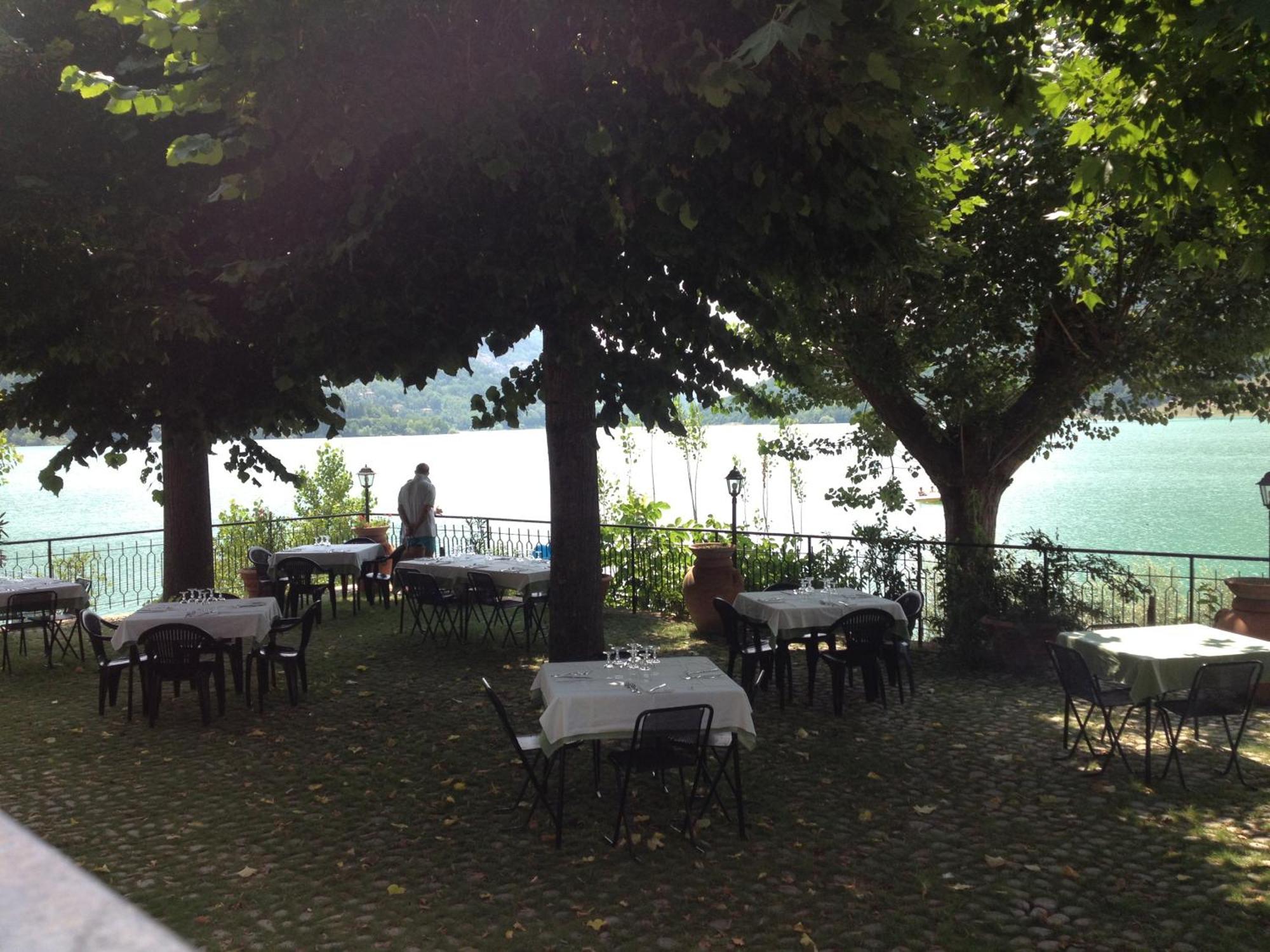 Hotel Turano Castel di Tora Dış mekan fotoğraf